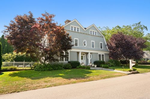 3 Sea Meadows Ln, Waterford, CT, 06385-3735 | Card Image