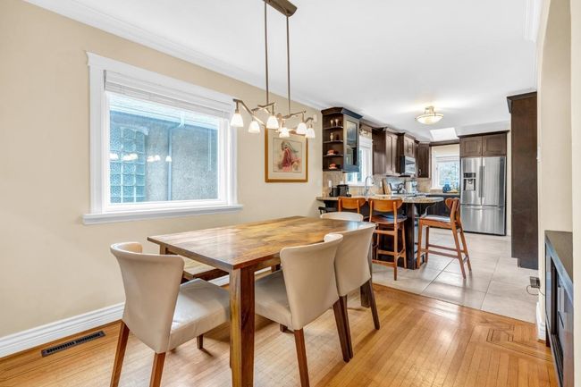 2819 W 13 Th Avenue, House other with 6 bedrooms, 3 bathrooms and 2 parking in Vancouver BC | Image 3
