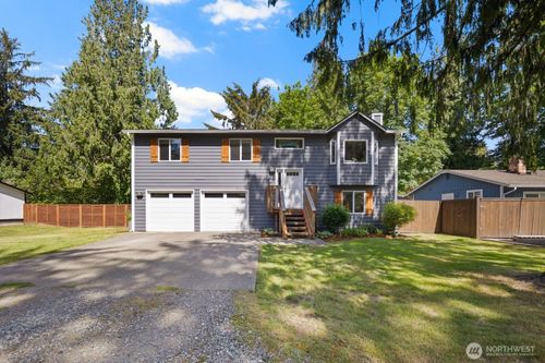44114 Se 149th Pl, North Bend, WA, 98045-8847 | Card Image