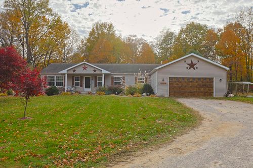 66082 Victoria Ln, Cassopolis, MI, 49031-9808 | Card Image