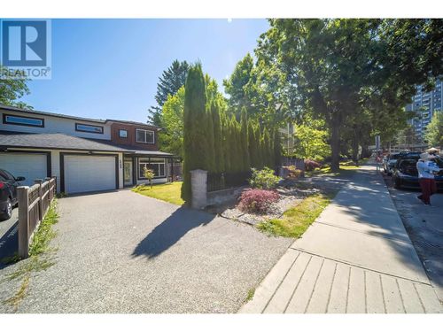 5598 Halley Ave, Burnaby, BC, V5H2P8 | Card Image