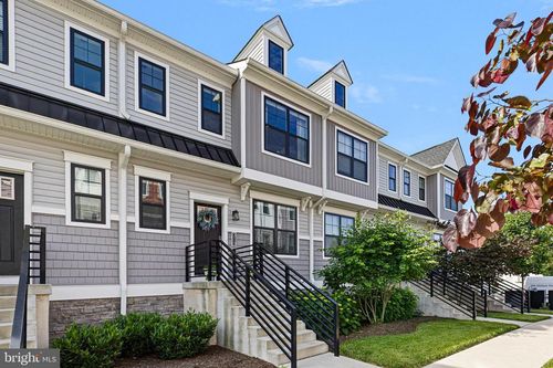 313 Chestnut St, COLLEGEVILLE, PA, 19426-2632 | Card Image