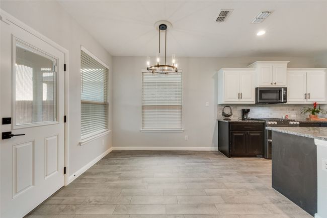 1424 Archway Ct, House other with 4 bedrooms, 4 bathrooms and null parking in Justin TX | Image 6