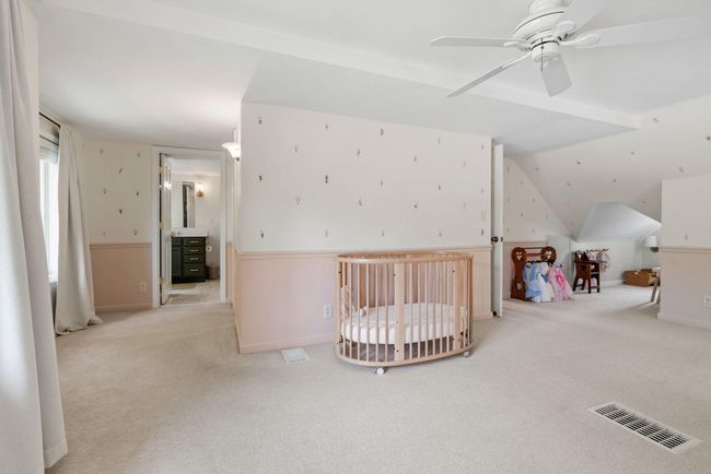 oversized primary bedroom | Image 26