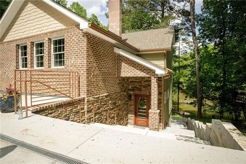 4075 Fincher Dr, Gainesville, GA, 30504-5411 | Card Image