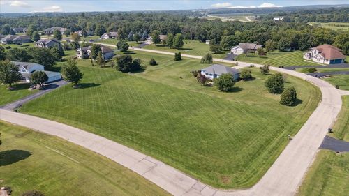 L62 N Waterman Dr, Milton, WI, 53563 | Card Image