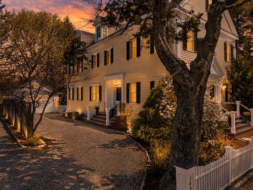 a-346 High St, Newburyport, MA, 01950-3740 | Card Image