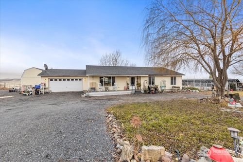 501 E Huntzinger Road, Selah, WA, 98942 | Card Image