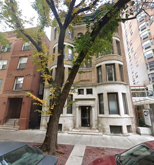 apt-1-12 W Chestnut St, Chicago, IL, 60610-3351 | Card Image