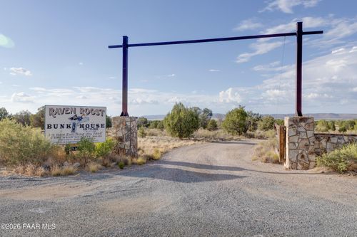 2500 W Gunsite Rd, Paulden, AZ, 86334-4336 | Card Image