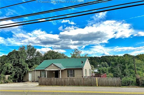 12240 Coal River Rd, Saint Albans, WV, 25177-8921 | Card Image