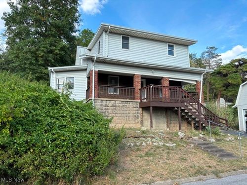 106 S Highland Ave, Moundsville, WV, 26041-1233 | Card Image