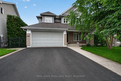 589 Fieldstone Dr, Kingston, ON, K7K0B9 | Card Image