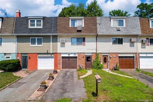210 Chrystal Drive, Montgomery, NY, 12543 | Card Image