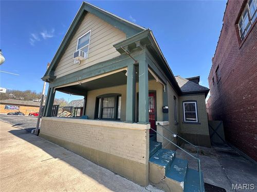 310 N 3rd St, Hannibal, MO, 63401-3506 | Card Image