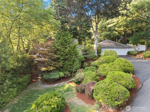 3216 142nd Pl Ne, Bellevue, WA, 98007-3236 | Card Image