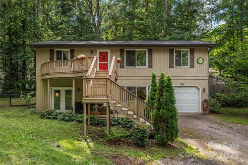 2 Muirfield Ct, Arden, NC, 28704-2948 | Card Image