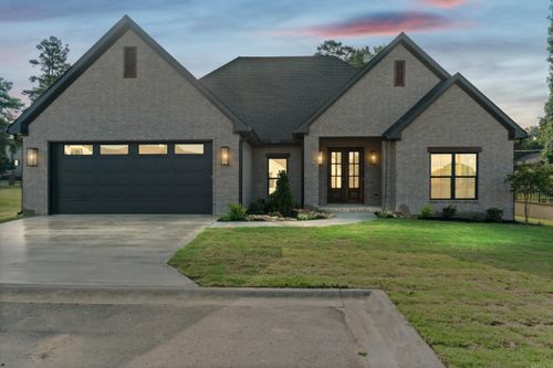 924 Wellington, Searcy, AR, 72143 | Card Image