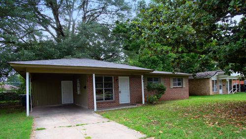 1402 Boston Dr, Pine Bluff, AR, 71601-5468 | Card Image