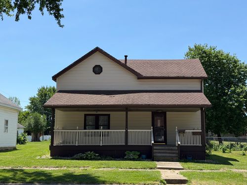 1206 E Main St, Clinton, IL, 61727-1851 | Card Image