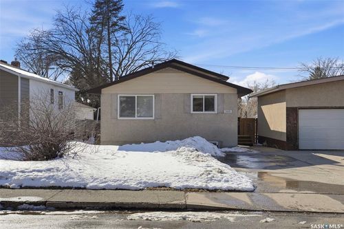 505 Av L N, Saskatoon, SK, S7L2P8 | Card Image