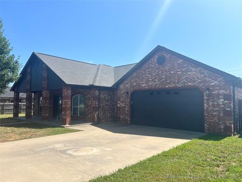 6910 S 1st St W, Muskogee, OK, 74401-8913 | Card Image
