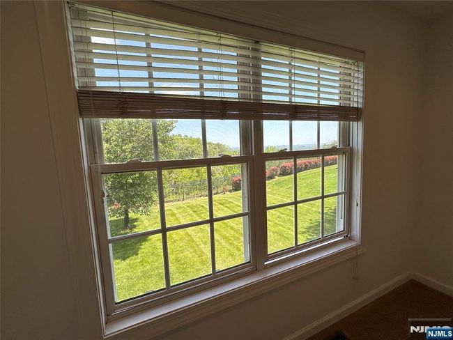 35 Magnolia Way, House attached with 3 bedrooms, 3 bathrooms and null parking in North Haledon NJ | Image 23