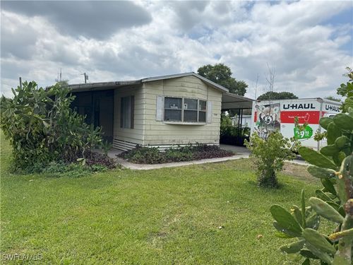 798 Avenue E Nw, MOORE HAVEN, FL, 33471-2611 | Card Image
