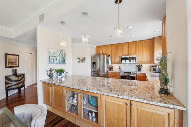 APT-2501 - 425 150 Th Ave, Condo with 3 bedrooms, 2 bathrooms and null parking in MADEIRA BEACH FL | Image 13