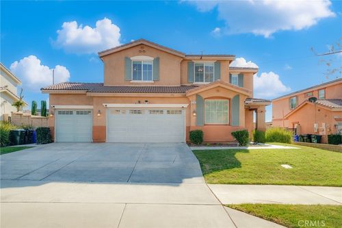 15187 Hawk St, Fontana, CA, 92336 | Card Image