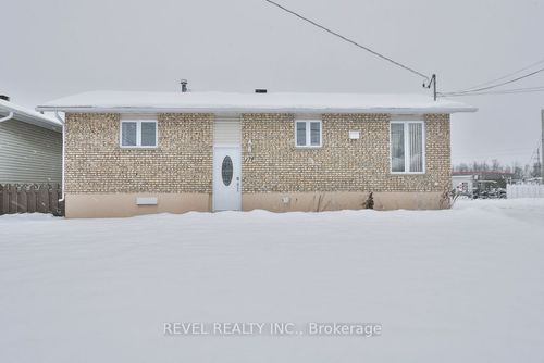 174 Royale St, Timmins, ON, P4N8A6 | Card Image