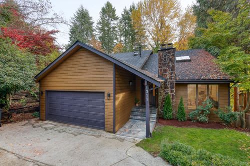 1311 Charter Hill Dr, Coquitlam, BC, V3E1P1 | Card Image
