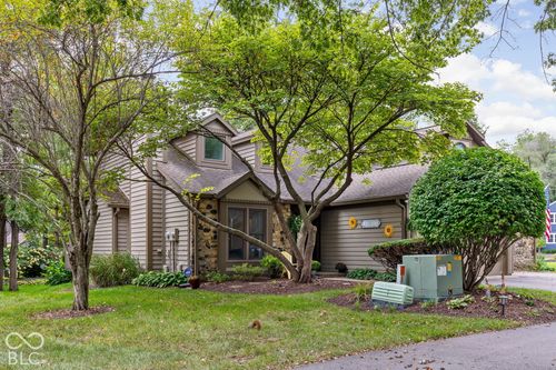2211 Van Ness Pl, Indianapolis, IN, 46240-4703 | Card Image