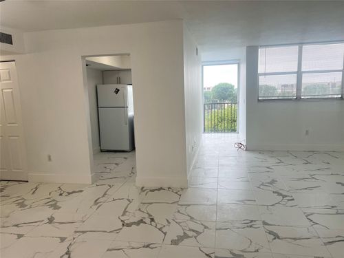 apt-409-9441 Sw 4th St, Miami, FL, 33174-2034 | Card Image