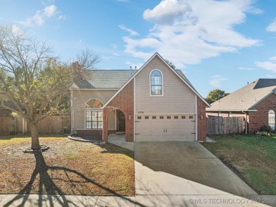 13778 S Oak Street, House other with 5 bedrooms, 2 bathrooms and null parking in Glenpool OK | Image 1