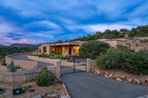 11 Desert Mtn, Santa Fe, NM, 87508-5905 | Card Image