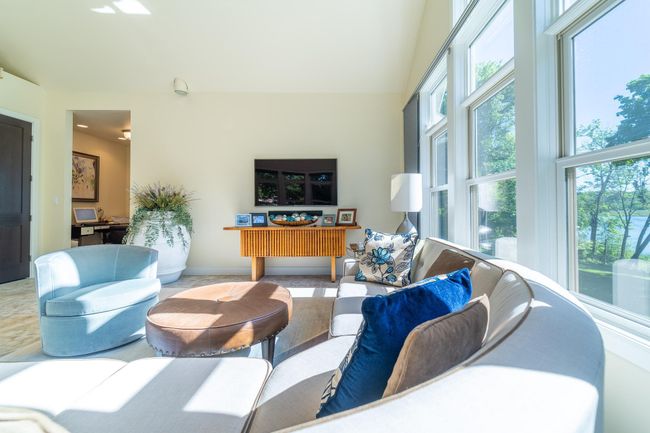 Living Room.jpg | Image 5