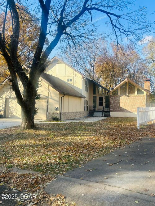 2025 Carolina Pl, Joplin, MO, 64801-5229 | Card Image