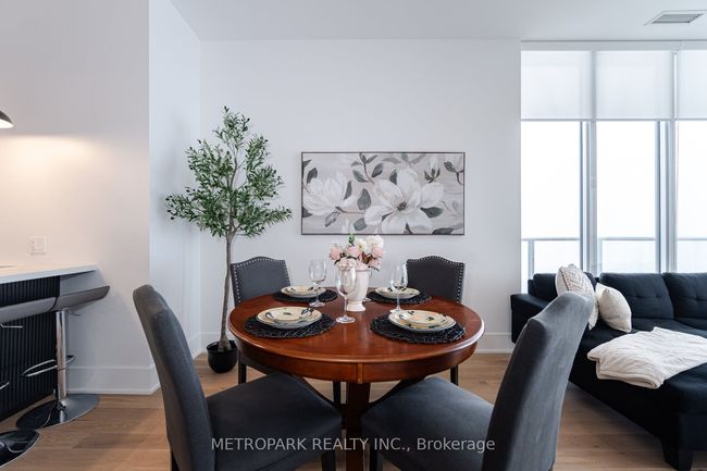 PH215 - 9000 Jane St, Condo with 2 bedrooms, 3 bathrooms and null parking in Concord ON | Image 13
