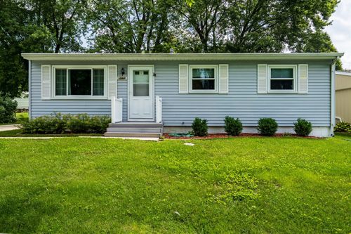 1307 Pinehurst Dr, Bloomington, IL, 61704-2232 | Card Image