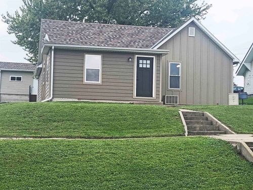 133 N Oak St, Leigh, NE, 68643-5317 | Card Image
