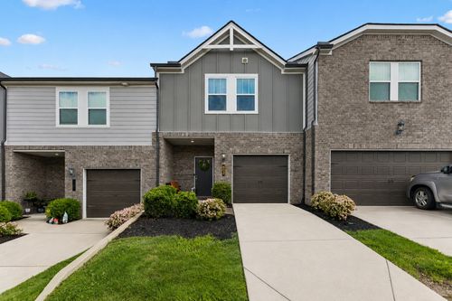 802 Arrington Way, Columbia, TN, 38401-1689 | Card Image