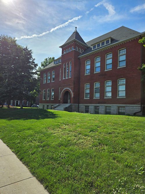 133 W Locust St, MECHANICSBURG, PA, 17055-6351 | Card Image