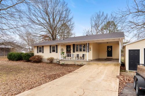 613 Vine St, Gassville, AR, 72635-8193 | Card Image