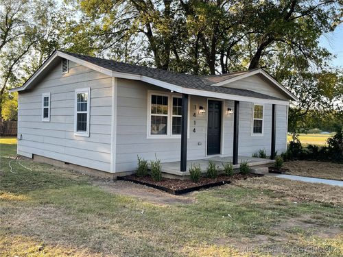 1414 Commercial Ave, Mounds, OK, 74047 | Card Image