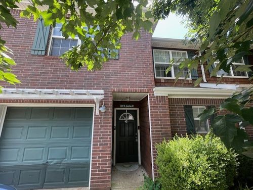 apt-2-1431 W Junction St, Fayetteville, AR, 72701-5566 | Card Image