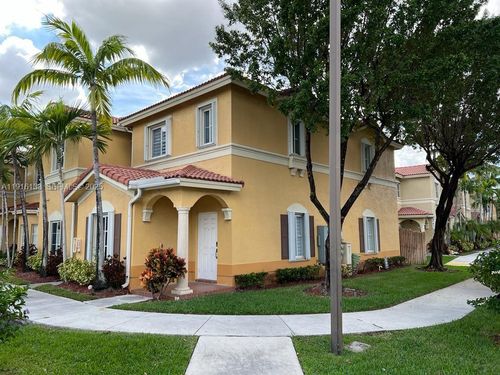 21-8330 Nw 107th Pl, Doral, FL, 33178-5237 | Card Image