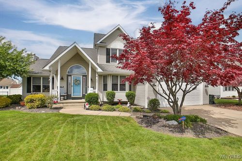 3669 Kelsey Ln, North Tonawanda, NY, 14120-3618 | Card Image