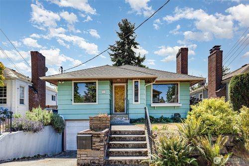 723 N 81st St, Seattle, WA, 98103-4315 | Card Image