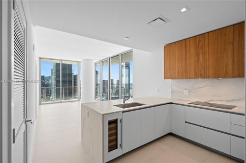 3602-1400 Biscayne Blvd, Miami, FL, 33132-2686 | Card Image